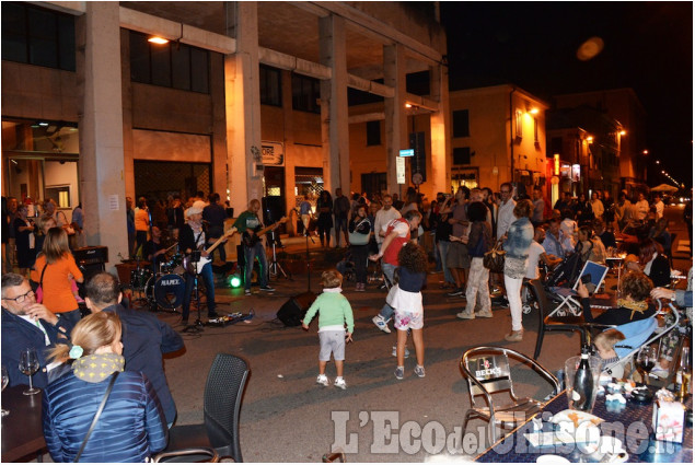 Pinerolo: Notte bianca in centro