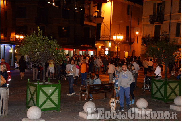 Pinerolo: Notte bianca in centro