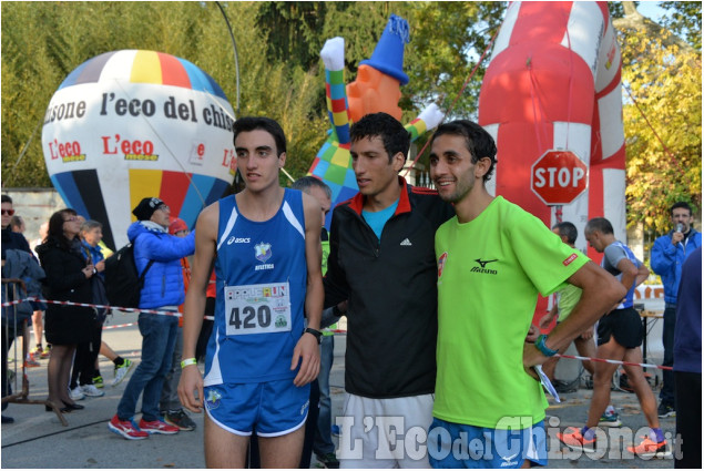 Cavour In 1400 tra corsa e camminata, grande successo Apple Run