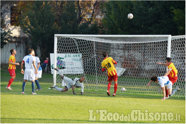 Calcio: Pinerolo - Bra