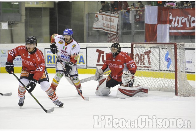 Hockey ghiaccio serie A: Valpe-Asiago 5-2 nella gara 6 dei play-off