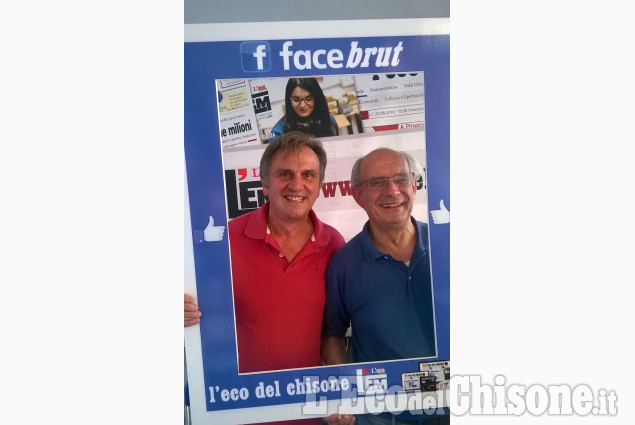 Facce da Artigianato: anche nel week-end tantissimi selfie allo stand de &quot;L&#039;Eco&quot;