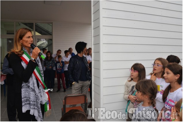 A Roletto il sindaco ha inugurato la scuola