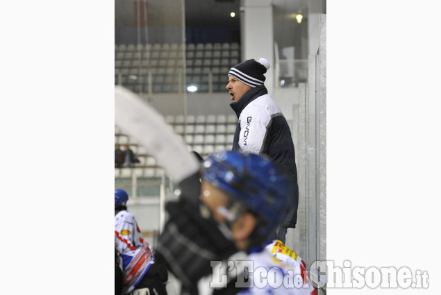 Hockey ghiaccio, immagini del derby di serie C PInerolo - Valpellice