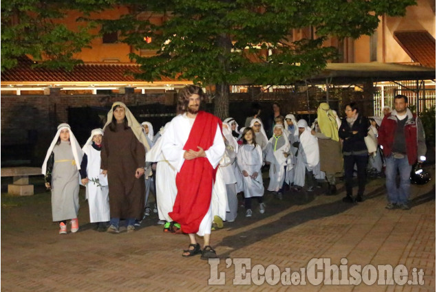 Vinovo  In centinaia alla Via Crucis.