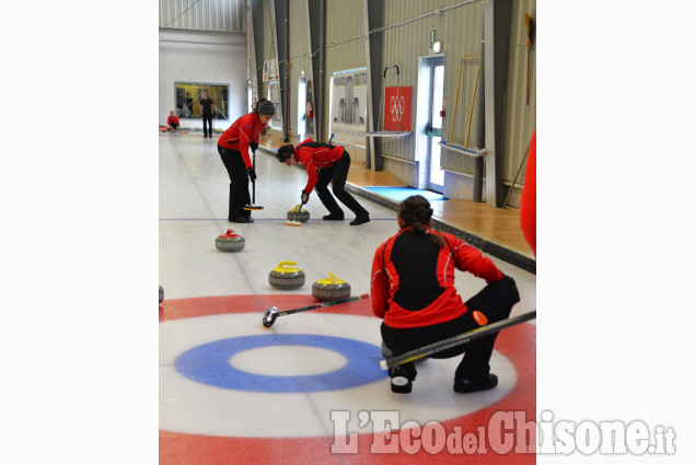 Pinerolo, curling trofeo Sys Tek alla Nazionale magiara