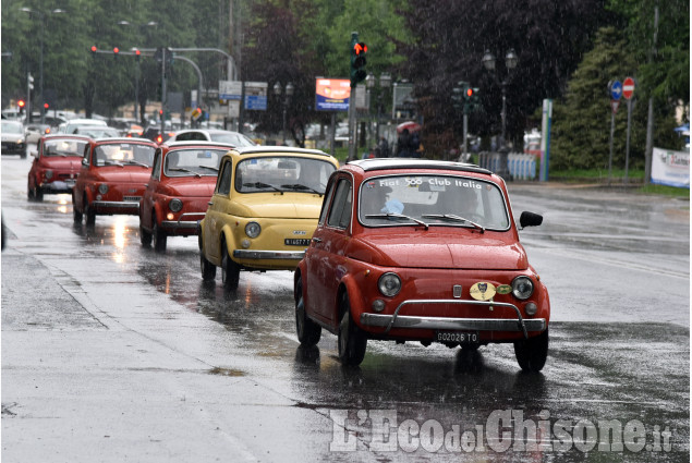 Pinerolo raduno delle auto 500