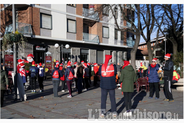 Vinovo: la corsa dei Babbi Natale 