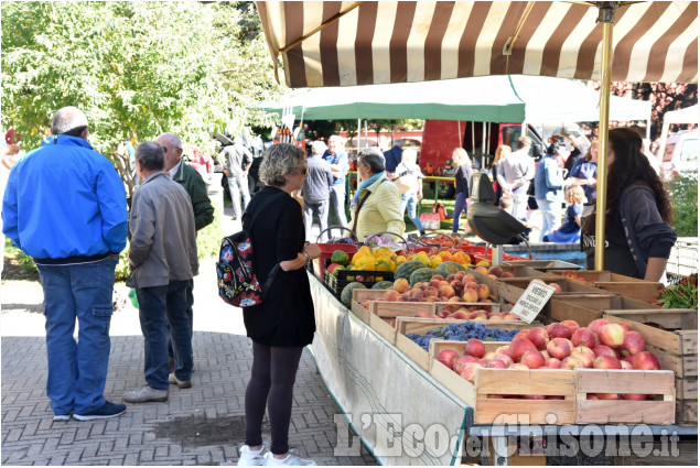 Cumiana, produttori agricoli nei giardini Tassone