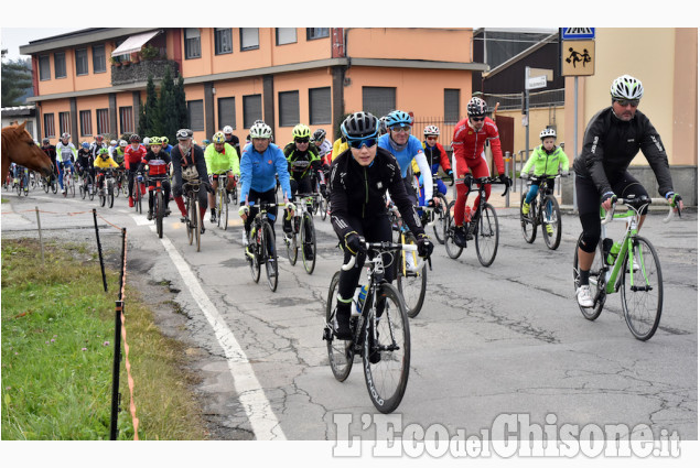 Osasco: Pedalata di fine anno con Jacopo Mosca