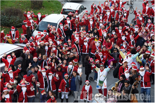 Pinerolo: I Babbi Natale in Pediatria