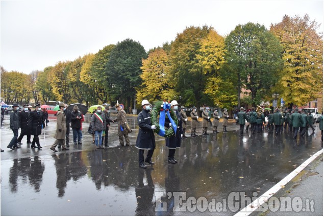 Pinerolo: Corteo al monumento dei caduti in ricordo della Grande Guerra