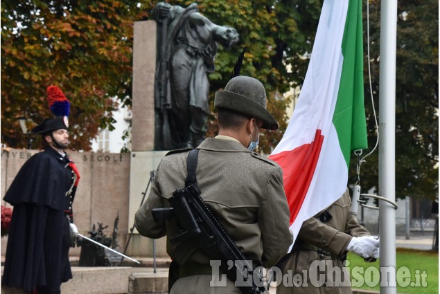 Pinerolo: Corteo al monumento dei caduti in ricordo della Grande Guerra