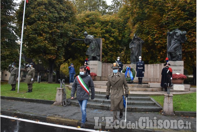 Pinerolo: Corteo al monumento dei caduti in ricordo della Grande Guerra