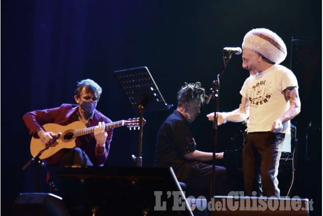 Pinerolo: Al teatro Sociale concerto di Band pinerolesi e Africa Unite