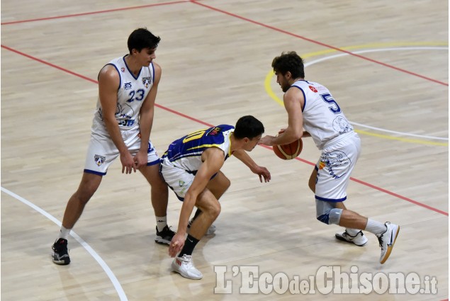 Basket Cestistica Pinerolo 87 vs Tecnoservice Area 