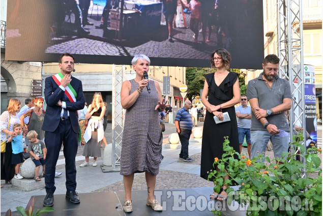 Pinerolo, inaugurazione mostra dell'Artigianato in piazza Facta