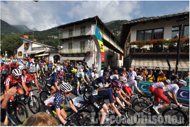 Tour de l’Avenir, la partenza della tappa n. 6 da Bobbio Pellice