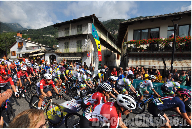 Tour de l’Avenir, la partenza della tappa n. 6 da Bobbio Pellice