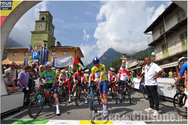 Tour de l’Avenir, la partenza della tappa n. 6 da Bobbio Pellice