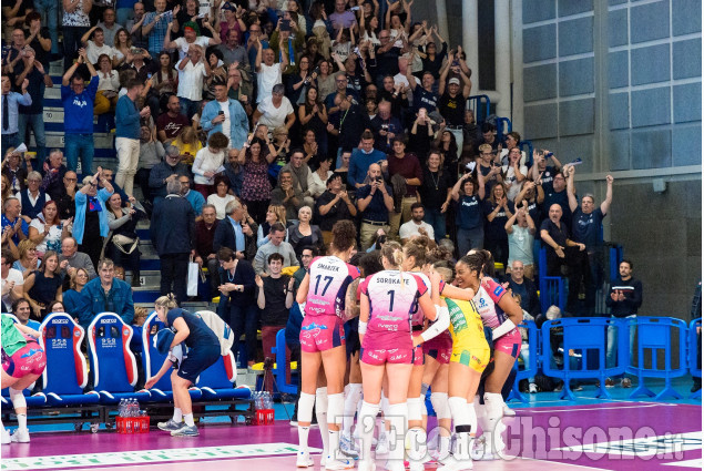 Volley A1 femminile, lo spettacolo al Pala Bus Company in immagini