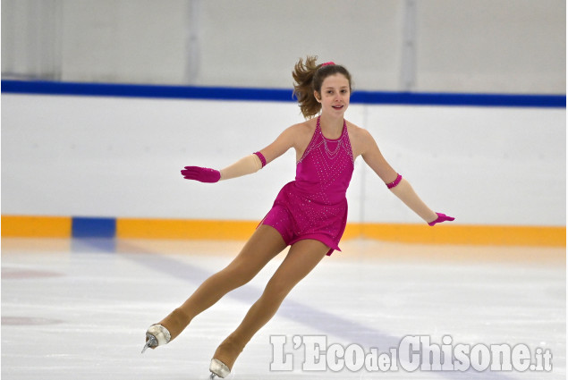 Pinerolo, pattinaggio artistico: tre giorni  ICE CUP figure Skating Gara Open 