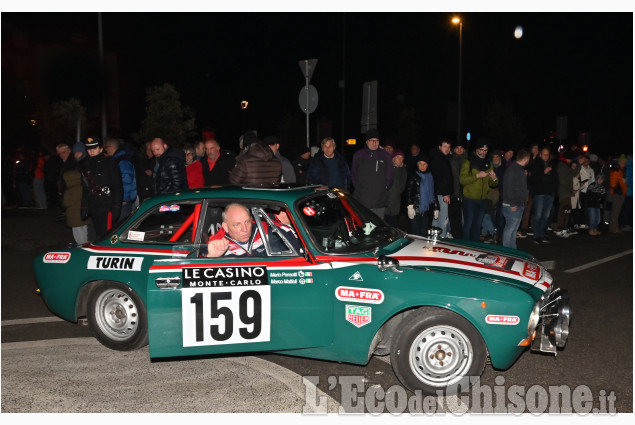 Pinerolo, il passaggio del "Rallye Historique Monte-Carlo"