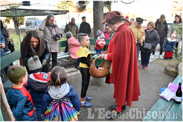 Pinerolo: Gianduja in visita agli Amici del prato