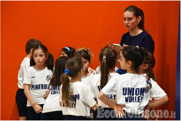 Minivolley al palazzetto dello sport di Pinerolo