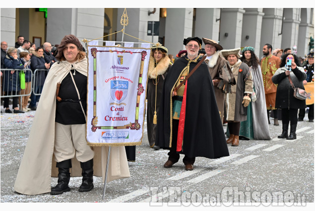 Carnevale di Pinerolo vincono "Gli amici del Pellice"