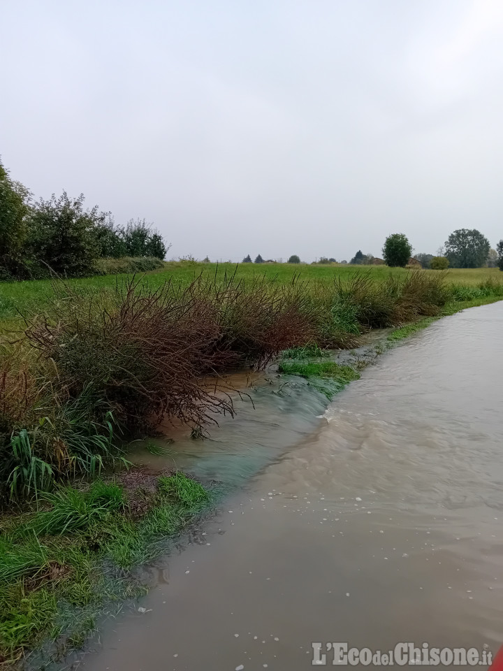 Maltempo, una casa isolata a Prarostino