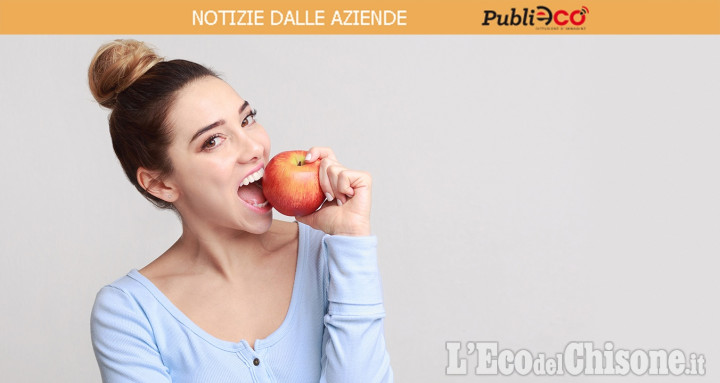 Alimentazione, denti e gengive: come prevenire la carie e migliorare la salute orale