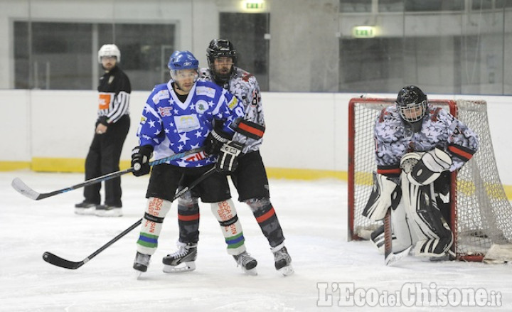 Hockey ghiaccio a Pinerolo e fondo a Pragelato per l&#039;Epifania