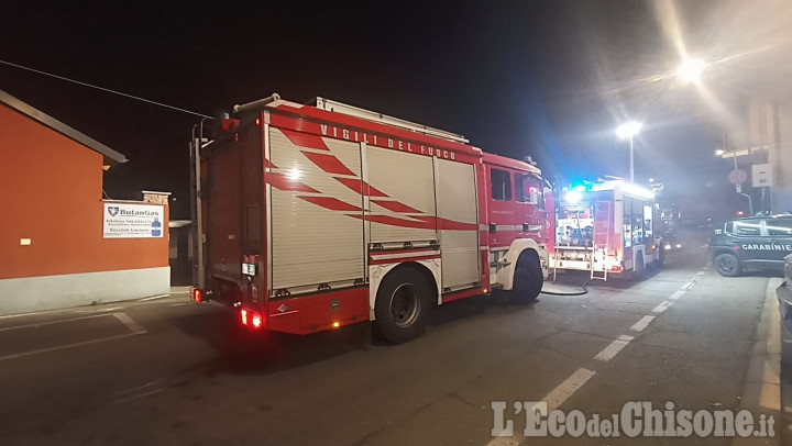 Orbassano: fiamme nel deposito di bombole, gestore salvato da un brigadiere dei carabinieri