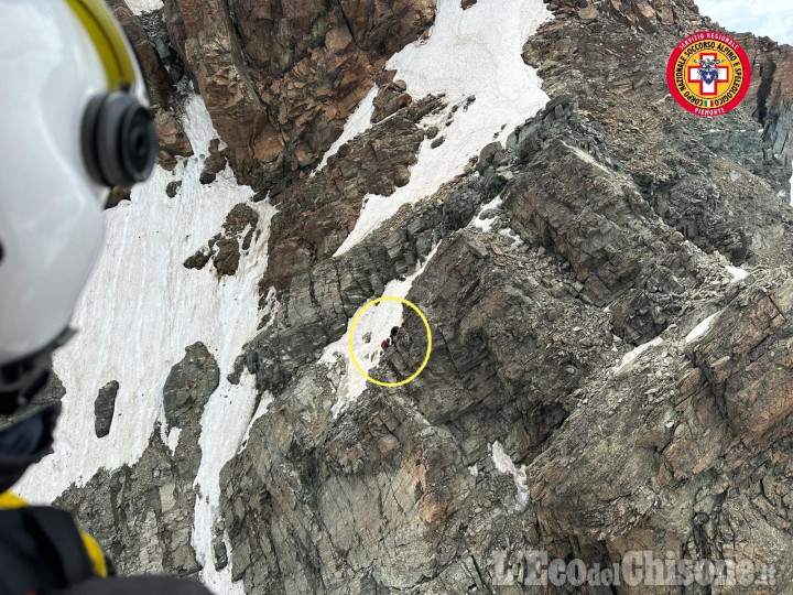 Crissolo: in difficoltà sul Monviso, alpinisti recuperati con l’elisoccorso