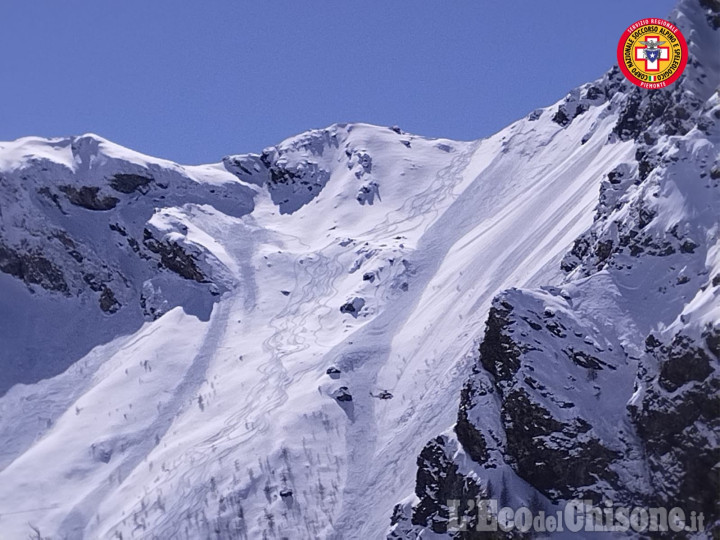 Valanga a Sestriere, coinvolte due persone: salve ma elitrasportate in ospedale