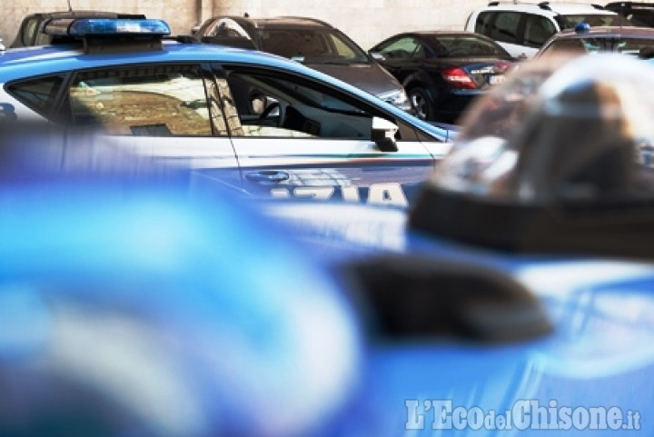 Pusher di Venaria arrestato dalla Polizia a Nichelino: aveva oltre 60 chili di hashish e marijuana