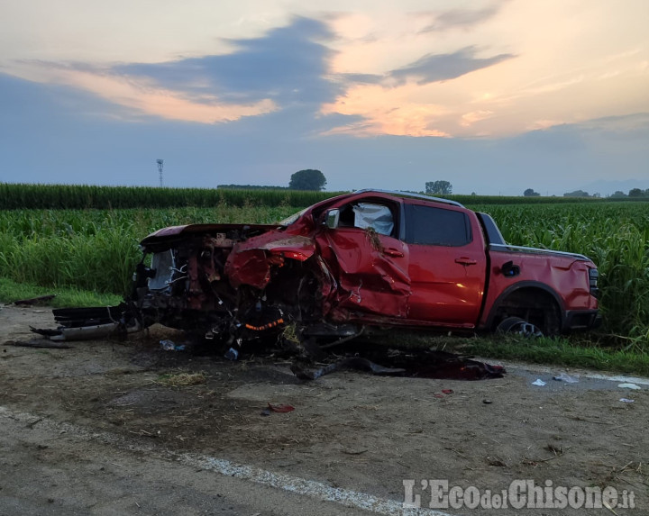 Osasio: sorpasso azzardato sulla Sp138, carambola di auto e cinque feriti