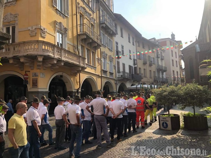 Pinerolo: partono le Notti dei dehors e la notte verde degli Alpini, domani il raduno