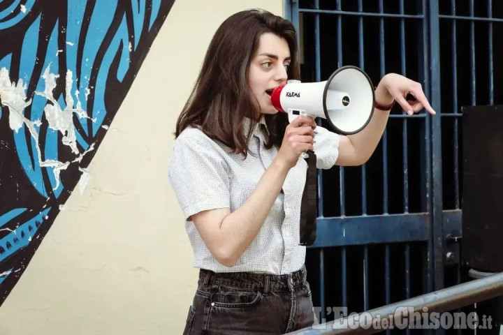 «Inno d'Italia non inclusivo»: le reazioni alle parole dell'artista nichelinese Francamente