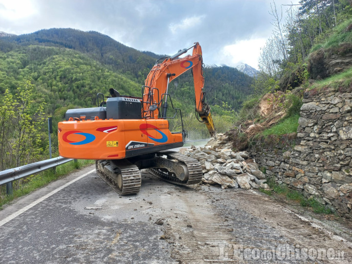 Frane sulla Sp 23: rimossi entrambi i semafori a Fenestrelle, doppio senso di marcia