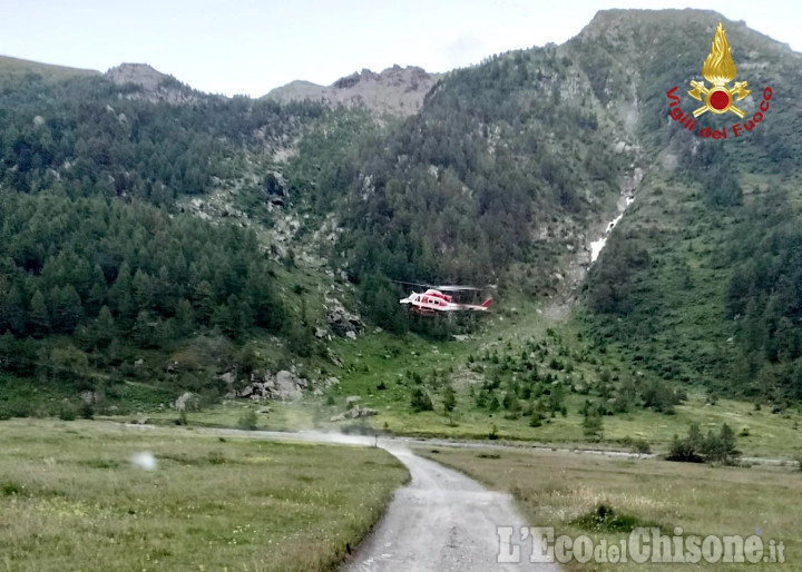 Bobbio Pellice: escursionisti in difficoltà, salvati in elicottero dai Vigili del fuoco