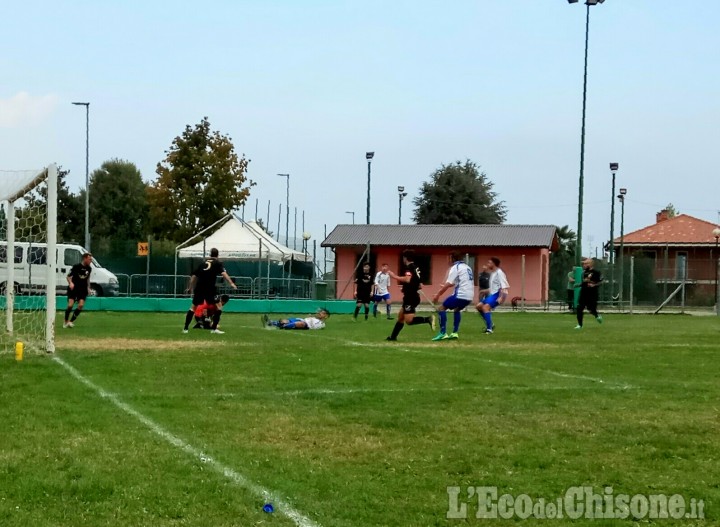 Calcio: Pinerolo e Cavour perdono, Villafranca da derby