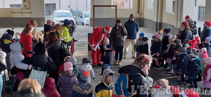 Barge, tanti bambini alla ricerca di Babbo Natale