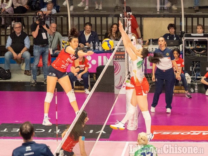 Volley nel playoff Challenge Cup Pinerolo chiude la stagione da applausi cedendo a Bergamo 