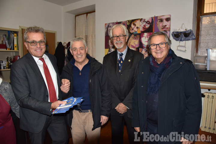 Pinerolo: il Lions Club Pinerolese Host dona 2mila euro al Centro Diurno