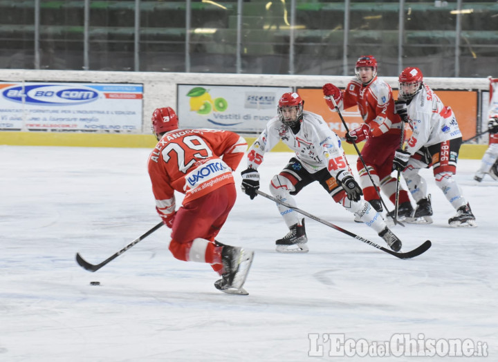 Hockey ghiaccio Ihl, la Valpe subisce un goal per tempo: Alleghe espugna Torre