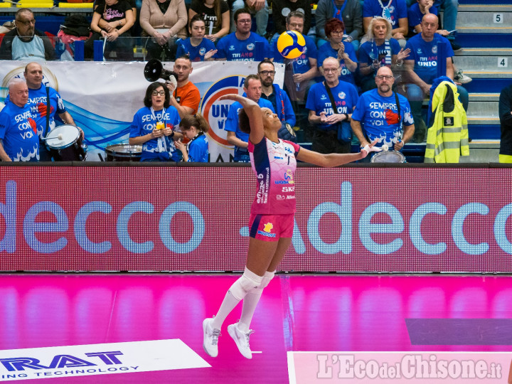 Volley A1 femminile, Pinerolo si arrende 3 a 0 in casa del Bisonte Firenze