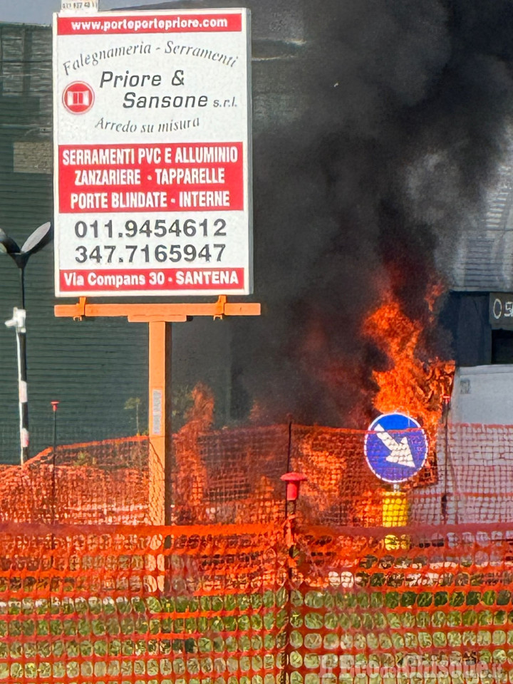 Vinovo: incendio ad un mezzo al Villaggio Dega