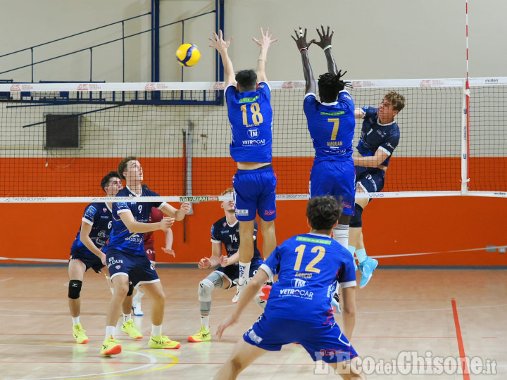 Volley B maschile: primo punto del Val Chisone contro la capolista Ciriè